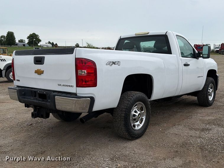 2012 Chevrolet Silverado 2500HD Pickup Truck - photo 5