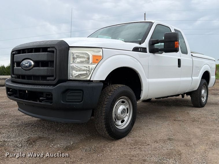 2011 Ford F250 Super Duty Ext. Cab Pickup Truck - photo 2