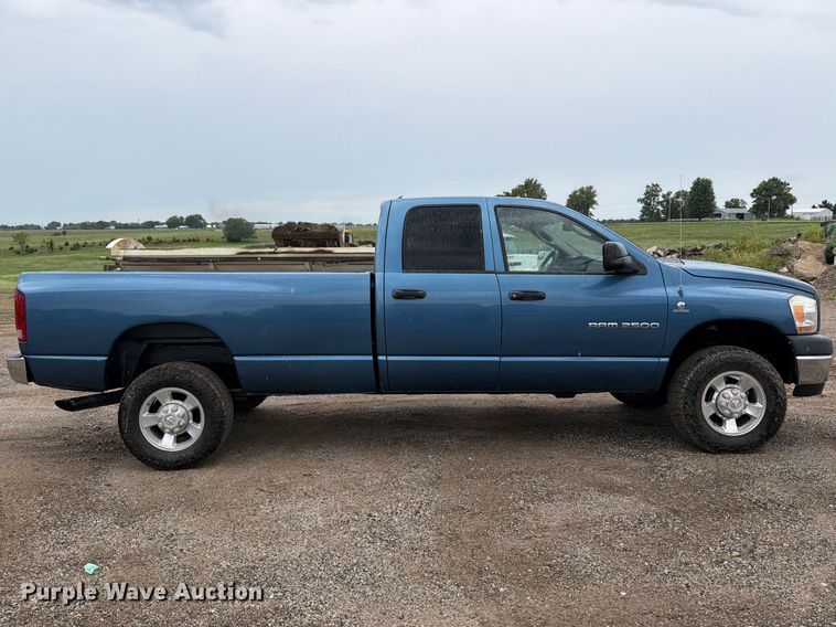 2006 Dodge Ram 2500 Ext. Cab Pickup Truck - photo 5