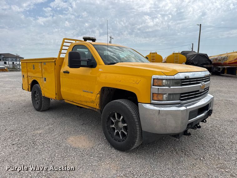 2015 Chevrolet Silverado 3500HD Utility Bed Pickup Truck - photo 3