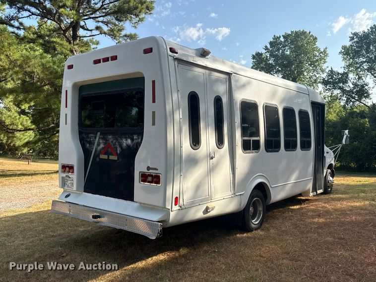 1994 Ford E350 Shuttle Bus - photo 5
