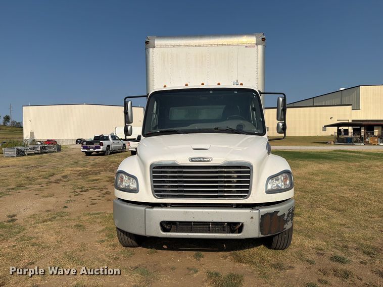 2015 Freightliner Business Class M2 Box Truck - photo 2