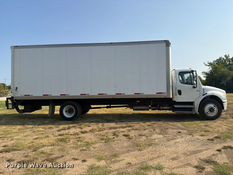 2015 Freightliner Business Class M2 Box Truck - photo 4