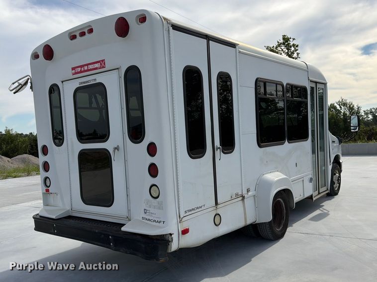 2013 Ford E350 Shuttle Bus - photo 5