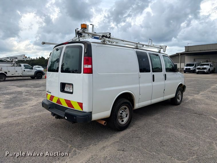 2020 Chevrolet Express 2500 Utility Van - photo 5