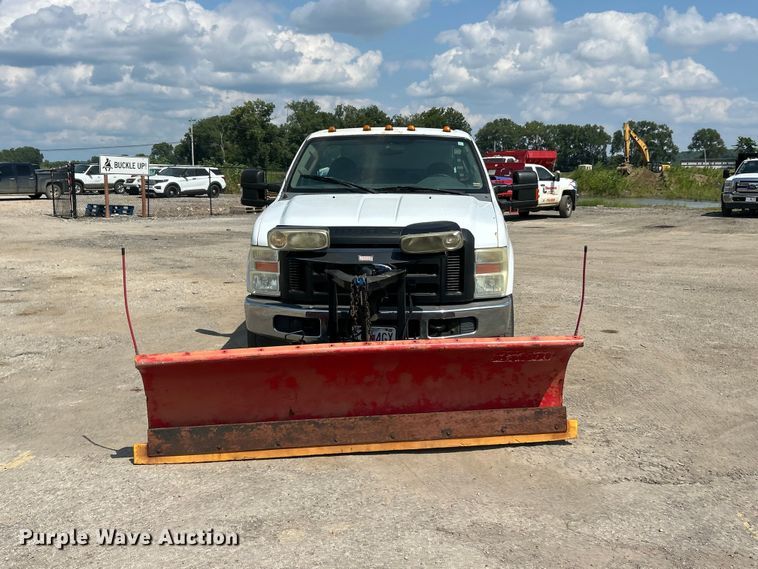 2010 Ford F350 Super Duty XL Pickup Truck - photo 2