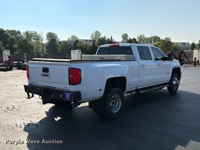 2019 GMC Sierra 3500HD SLE Crew Cab Pickup Truck - photo 5