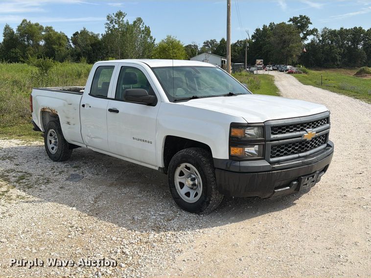 2015 Chevrolet Silverado 1500 Crew Cab Pickup Truck - photo 3
