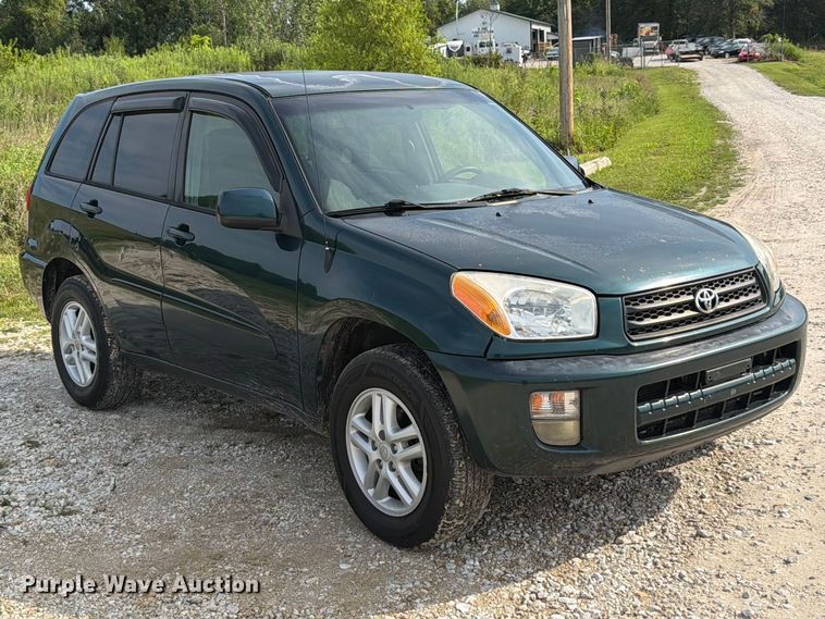 2003 Toyota RAV4 SUV - photo 3
