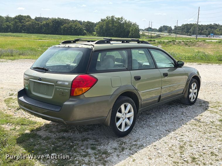 2006 Subaru Outback SUV - photo 5