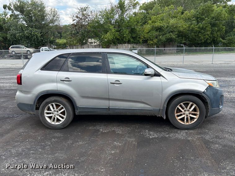 2014 KIA Sorento SUV - photo 4