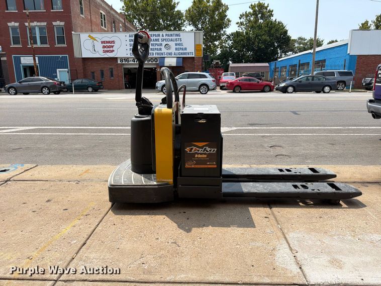 2014 Yale MPE0601LFN24T2748 Pallet Jack - photo 4