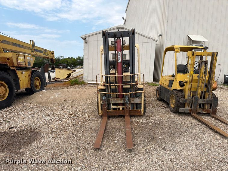 Hyster Forklift - photo 2