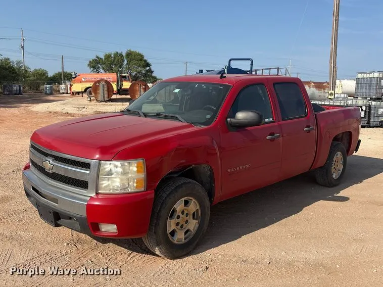 2011 Chevrolet Silverado 1500 Crew Cab Pickup Truck