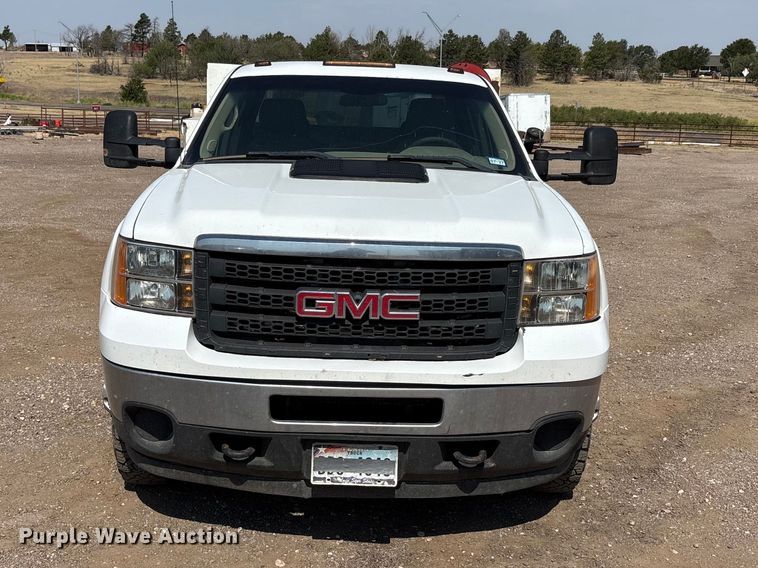 2011 GMC Sierra 3500 Ext. Cab Utility Bed Pickup Truck - photo 2