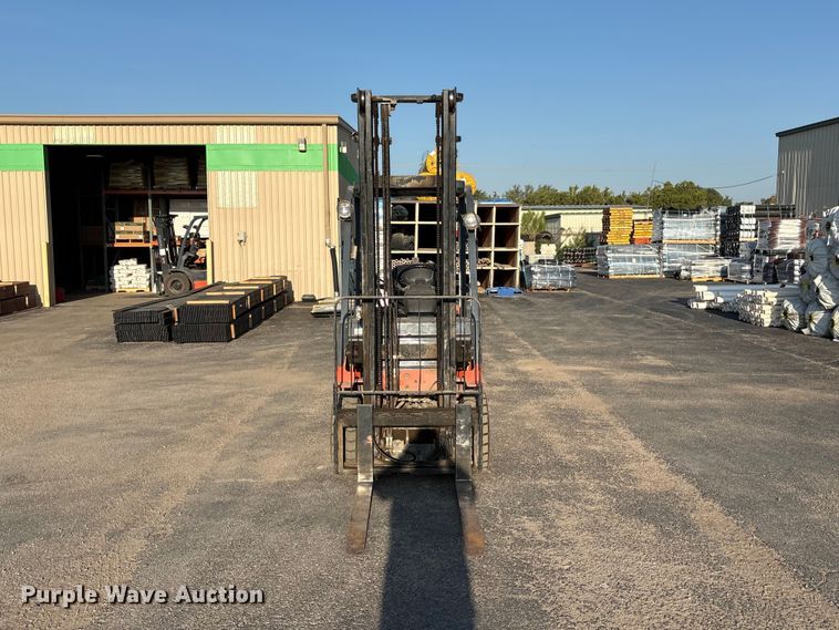 Toyota 7FGU18 Forklift - photo 2