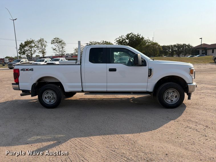 2021 Ford F250 Super Duty XLT Ext. Cab Pickup Truck - photo 4