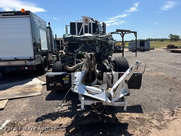 2009 International WorkStar 7500 Sewer Jetter Truck - photo 2