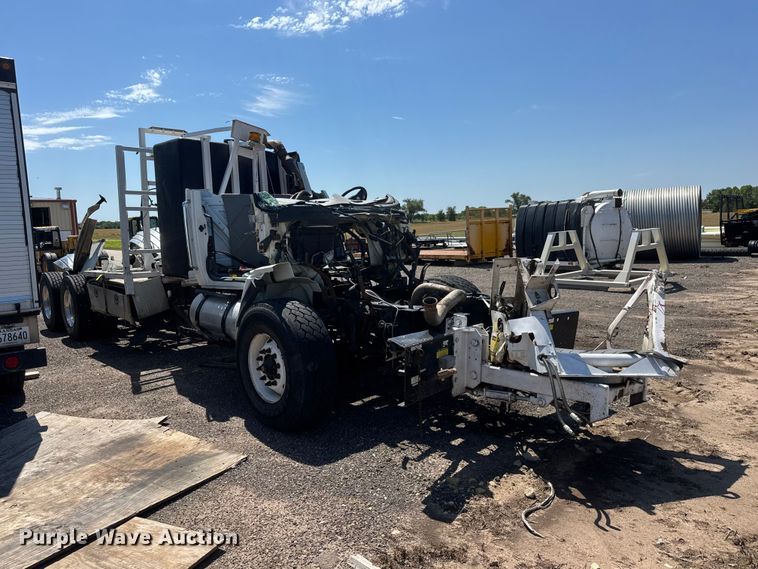 2009 International WorkStar 7500 Sewer Jetter Truck - photo 3