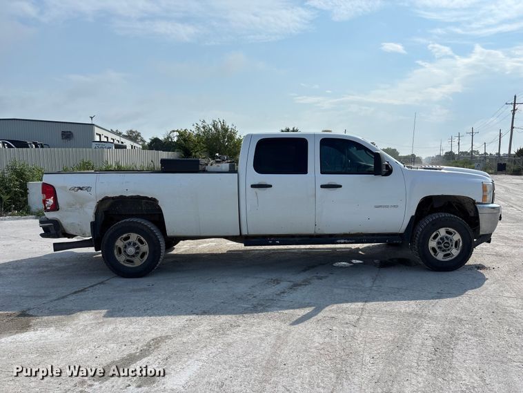 2014 Chevrolet Silverado 2500HD Crew Cab Pickup Truck - photo 4