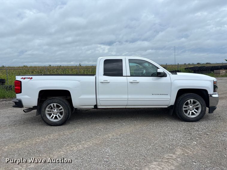2018 Chevrolet Silverado LT Ext. Cab Pickup Truck - photo 4
