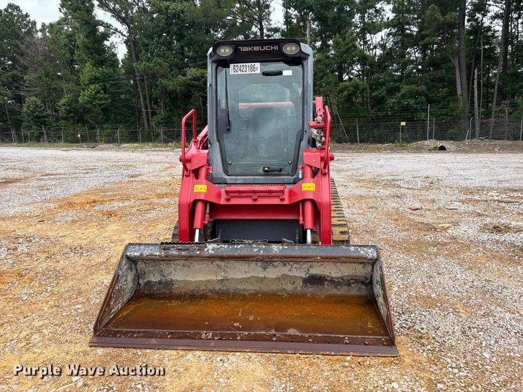 2022 Takeuchi TL10V2 Tracked Skid Steer Loader - photo 2