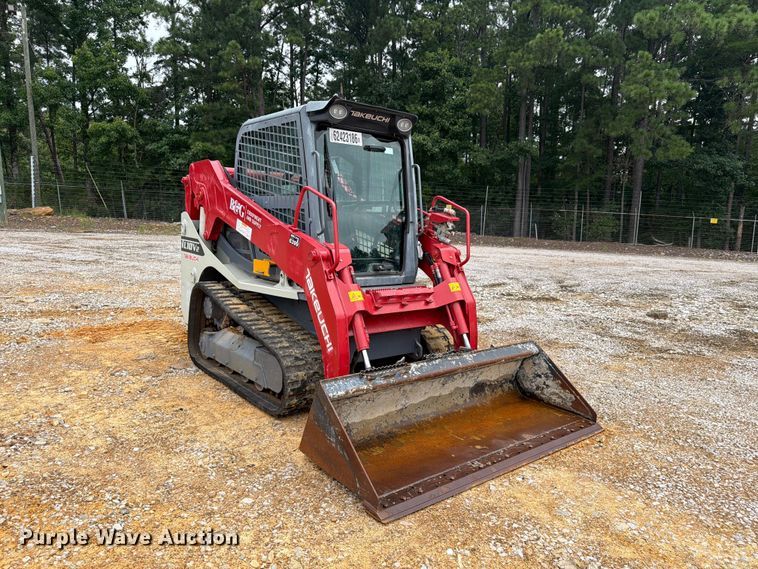 2022 Takeuchi TL10V2 Tracked Skid Steer Loader - photo 3