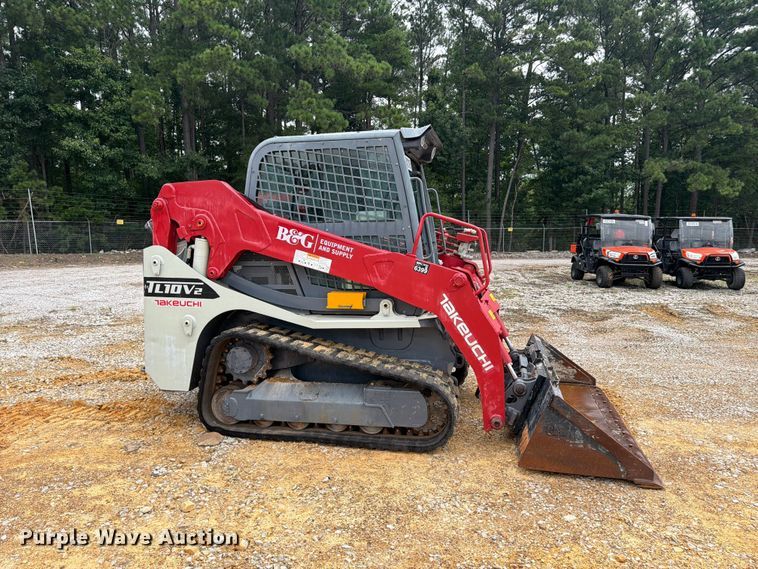 2022 Takeuchi TL10V2 Tracked Skid Steer Loader - photo 4