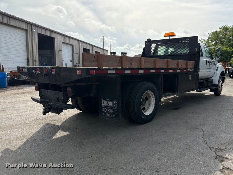 2006 Ford F650 Super Duty Crew Cab Flatbed Truck - photo 5