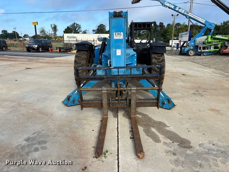 2018 Genie GTH-1056 Telehandler - photo 2
