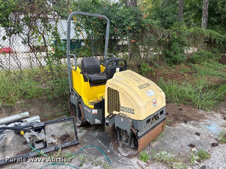 Wacker Neuson RD12A Double Drum Roller - photo 3
