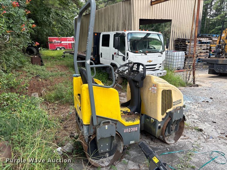 Wacker Neuson RD12A Double Drum Roller - photo 5