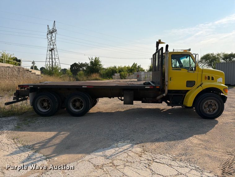 1997 Ford LT8501 Flatbed Truck - photo 4