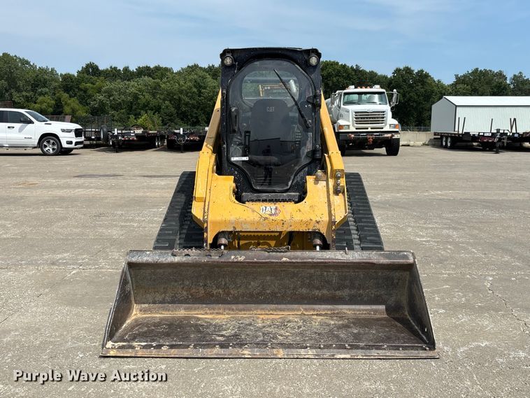 2022 Caterpillar 299D3 Tracked Skid Steer Loader - photo 2