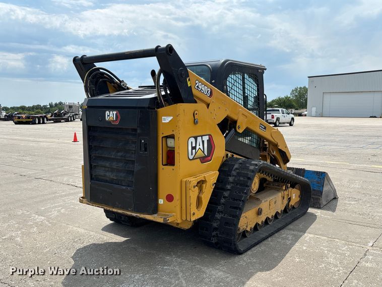2022 Caterpillar 299D3 Tracked Skid Steer Loader - photo 5