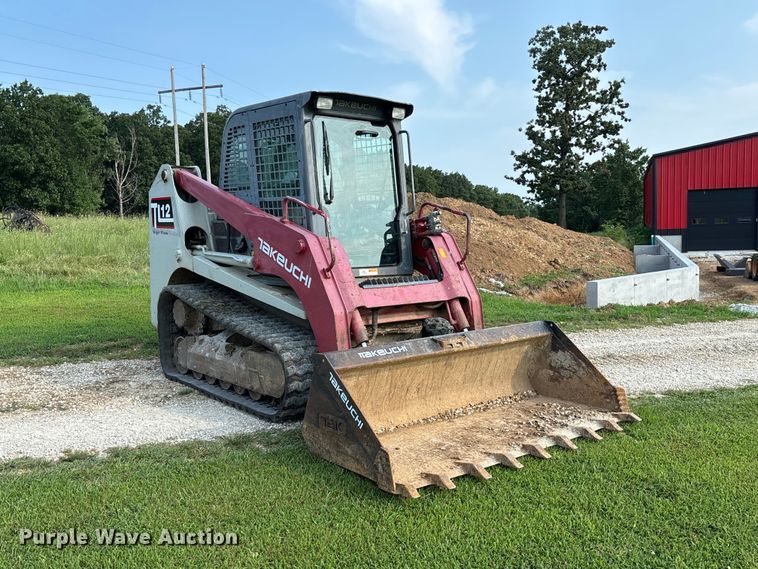 2012 Takeuchi TL12 Tracked Skid Steer Loader - photo 3