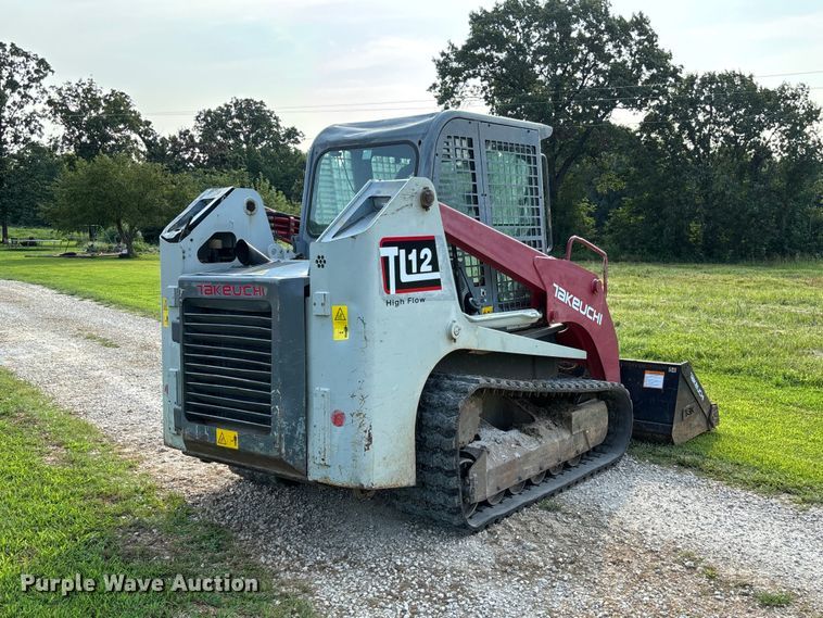 2012 Takeuchi TL12 Tracked Skid Steer Loader - photo 5
