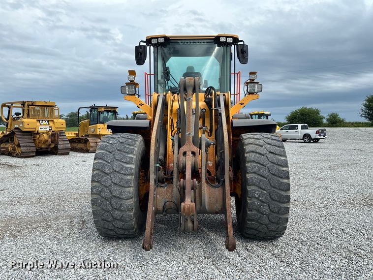 2020 Volvo L110H Wheel Loader - photo 2