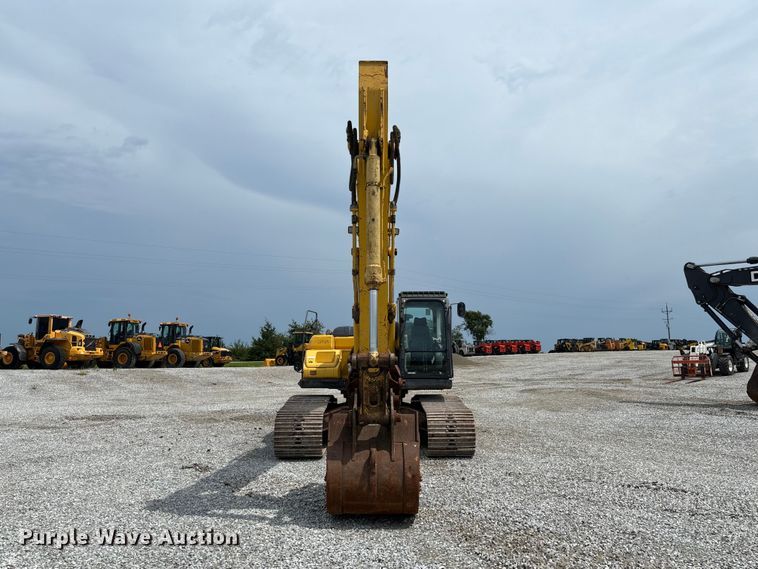 Kobelco SK260LC-10 Excavator - photo 2