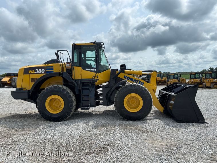 Komatsu WA380-8 Wheel Loader - photo 4