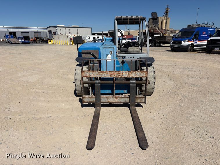 2006 Genie GTH-5519 Telehandler - photo 2