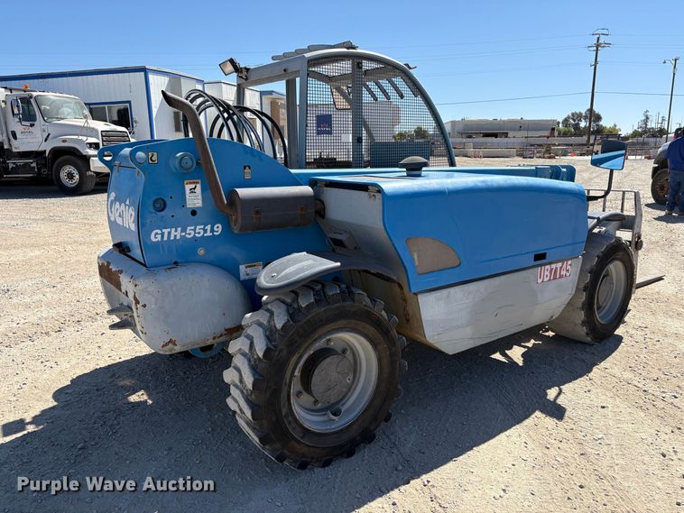 2006 Genie GTH-5519 Telehandler - photo 5