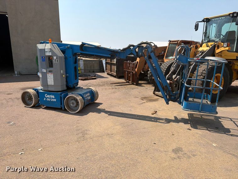 2004 Genie Z-30/20N Boom Lift - photo 4