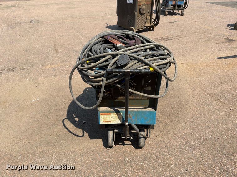 Miller Dialarc 250 Welder - photo 2
