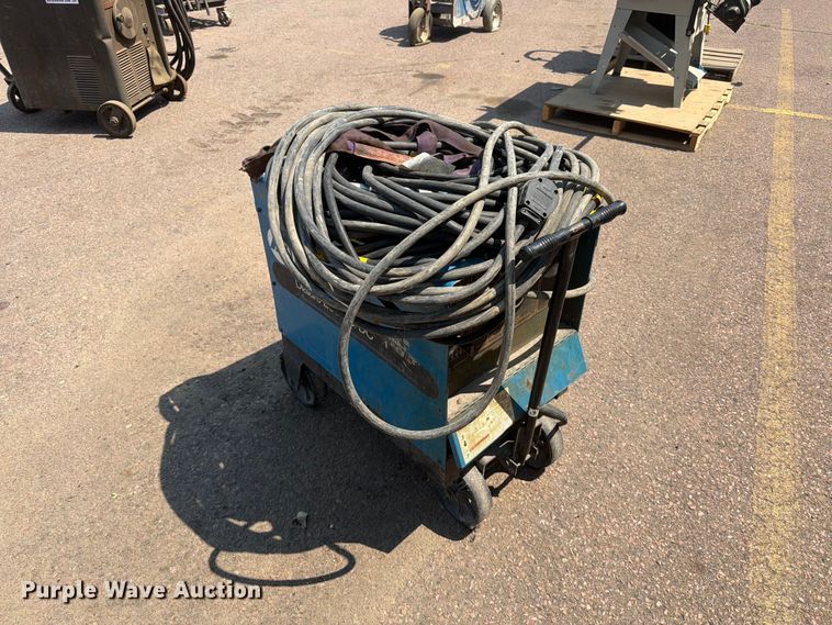 Miller Dialarc 250 Welder - photo 3