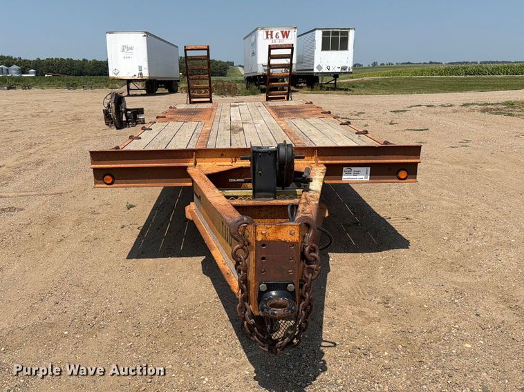 1994 Butler B-2424-FD Equipment Trailer - photo 2