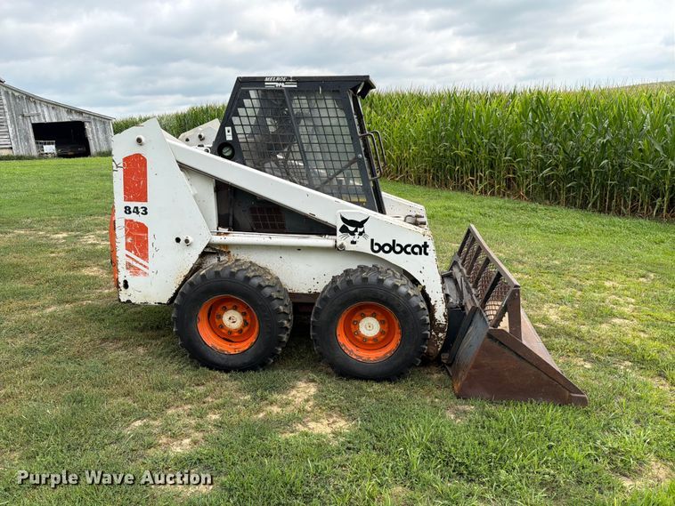 1989 Bobcat 843 Skid Steer Loader - photo 4