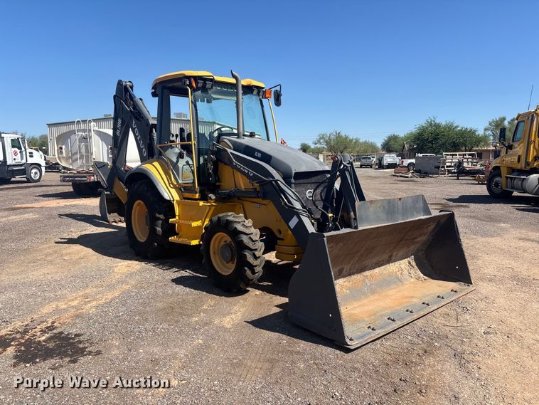 2014 Volvo BL70B Backhoe - photo 3