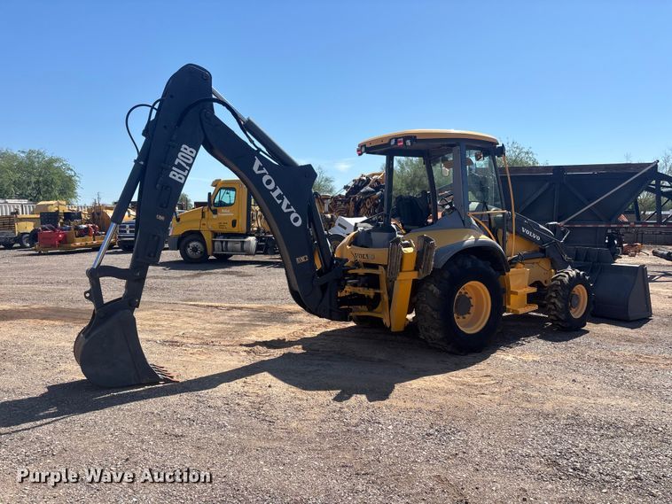 2014 Volvo BL70B Backhoe - photo 5