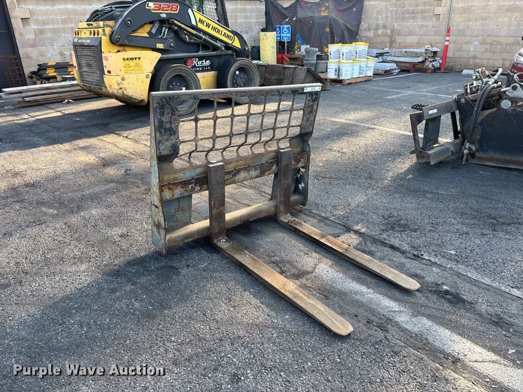 Bobcat Skid Steer Forks - photo 3
